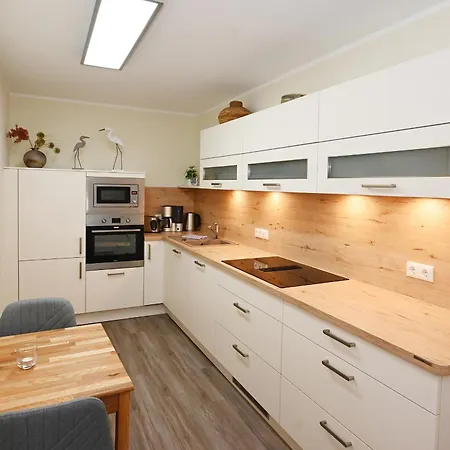 Neumann Richard Διαμέρισμα *